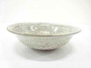 三島手　平茶碗